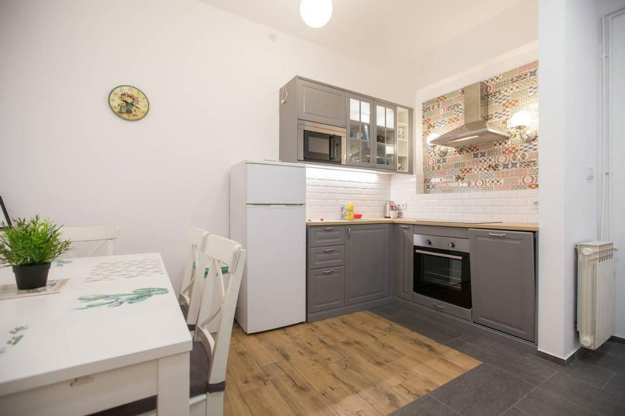 Oberiter Apartments - Center Of Zagreb, Fast Wifi, Ac, Kitchen, Parking Exterior foto